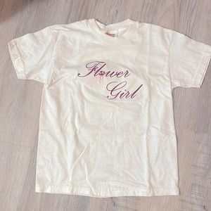 3/$10 💗 Flower Girl Tee